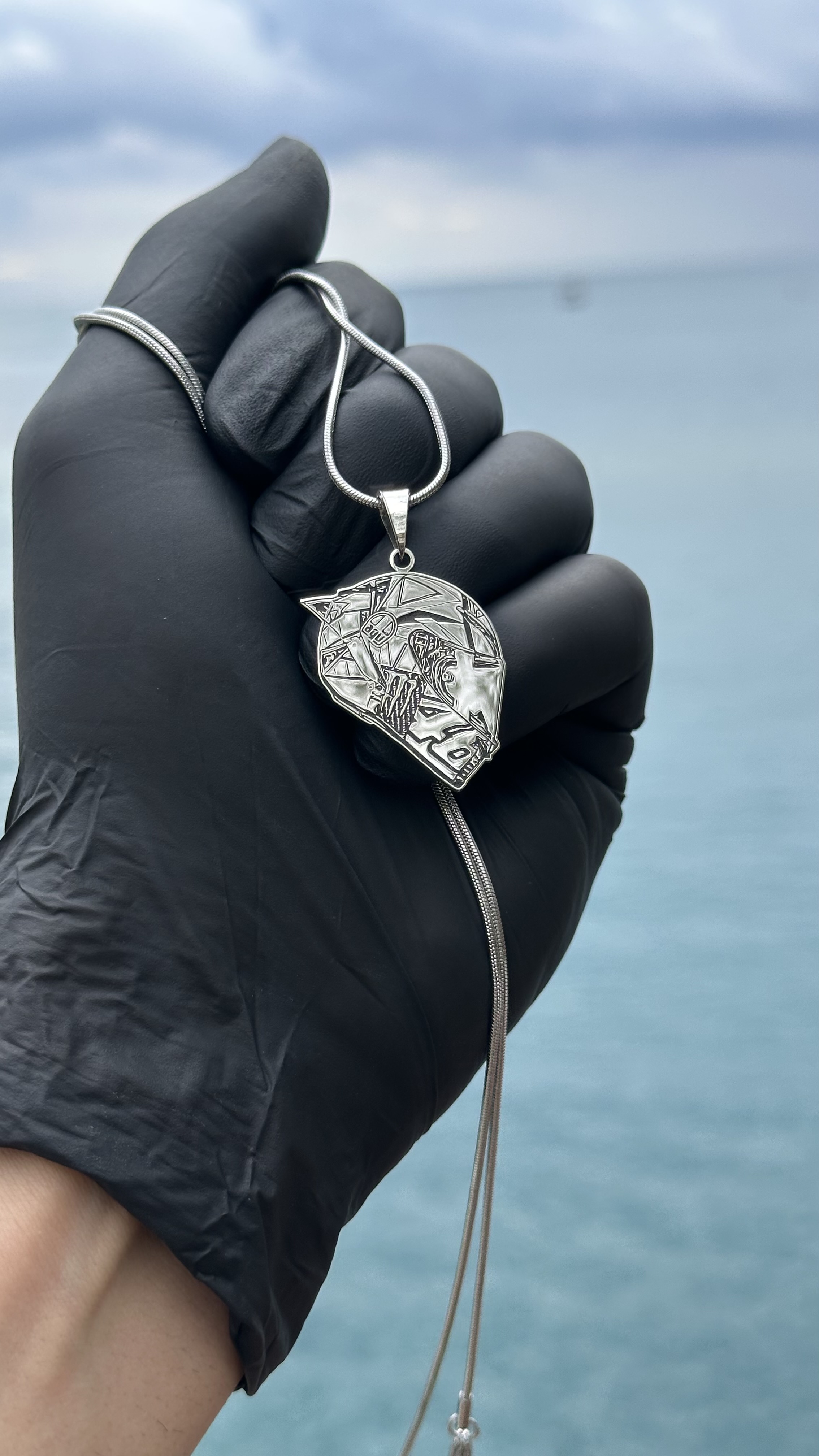 46 Kask Kolye Gümüş